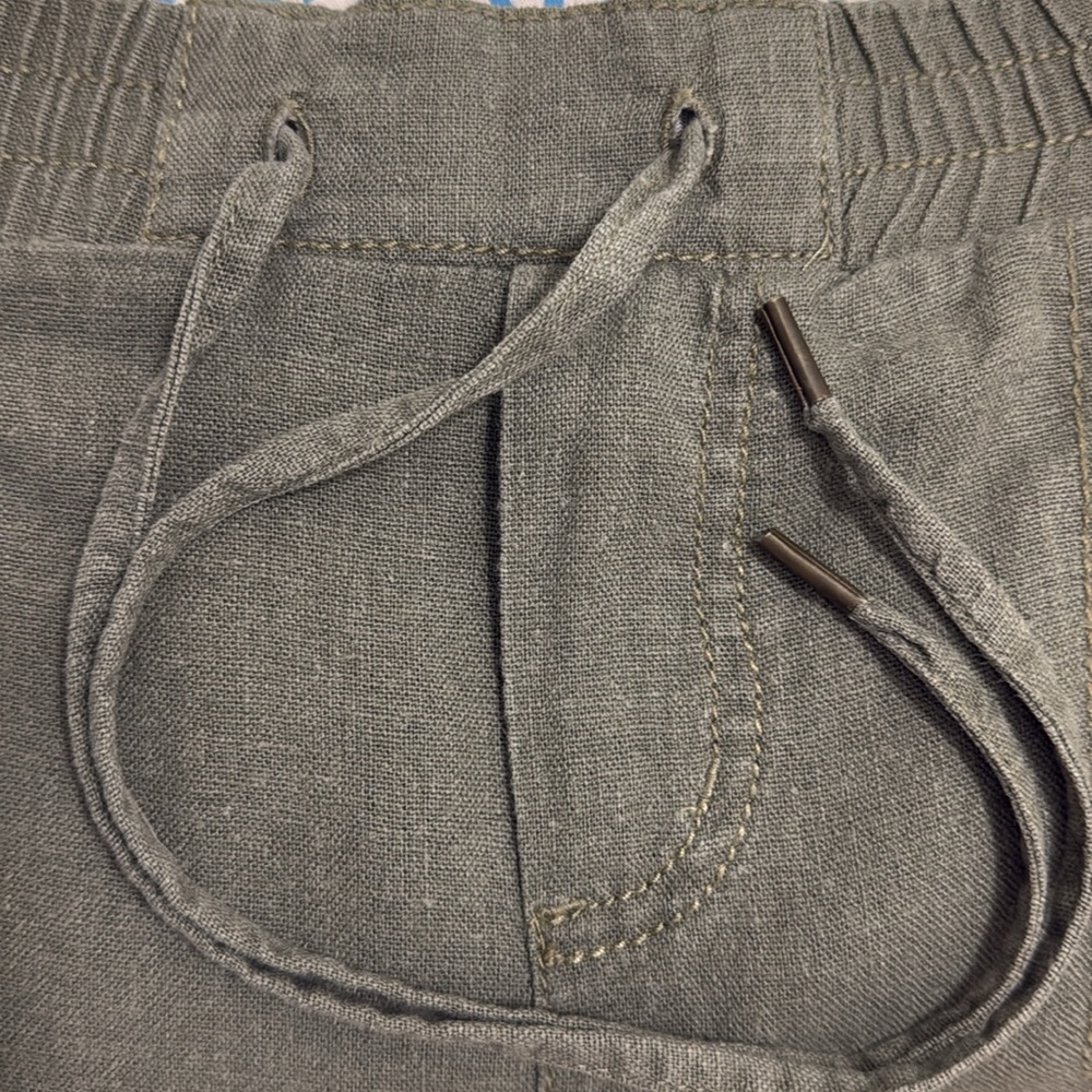 Women's Army Green Shorts linen blend size 5 with pockets, elastic drawstring. - Picture 8 of 10